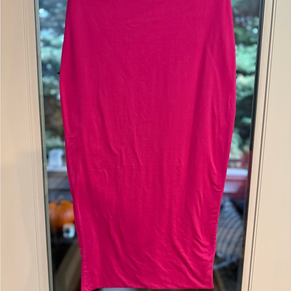 Windsor Vibrant Pink Pencil Skirt